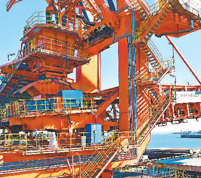 Ϊ��ȼú���硢�����õ���ů��������Դ���Ż������˾���ռ�ǿ��֯ú̿���䣬��10��1����11��11�գ������ú̿��ˮ��2217��֡�ͼΪ�����ú̿������װ����������ҵ��Է��ΰ�㣨�����Ӿ���